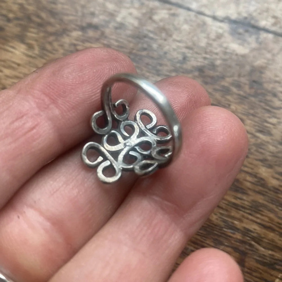 Sterling silver design ring - Picture 4 of 7
